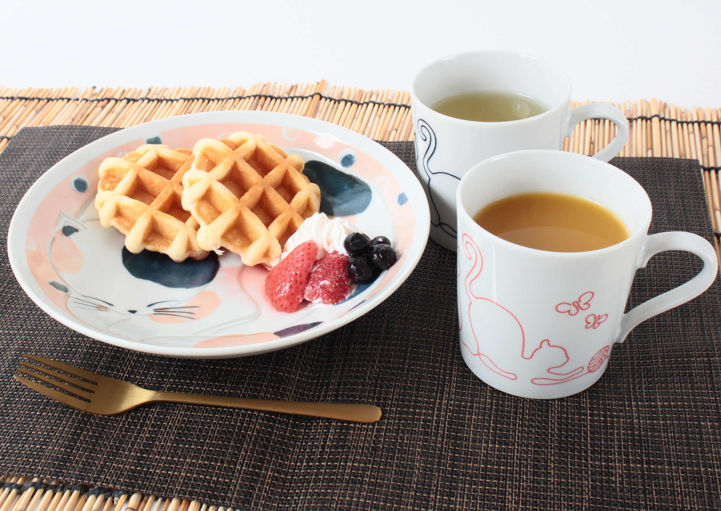 Cat-motif Tableware