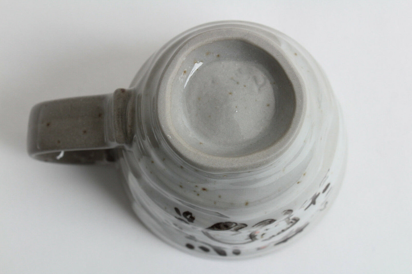 Mino ware Japanese Pottery Mug Cup Sleeping Cat Gray Sanaegama made in Japan
