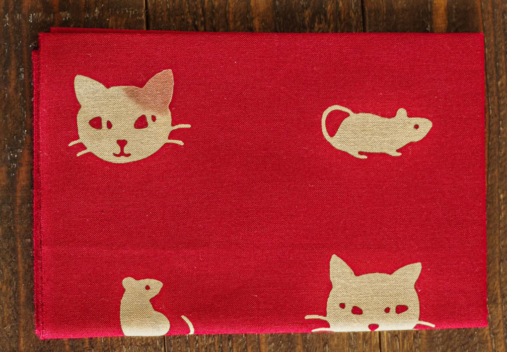 Tenugui Japanese Traditional Towel Made in Japan 100% cotton eco-friendly Featuring Cute Cat Design Patterns (Cat and Mouse)