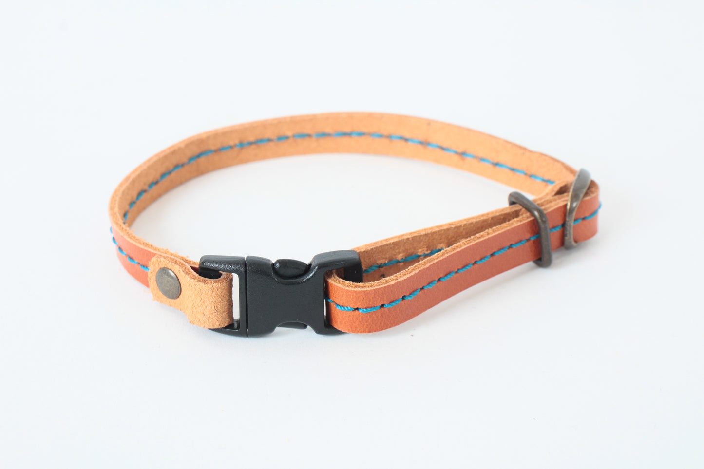 Japanese Genuine Leather Cat Collar Adjustable Camel made in Japan