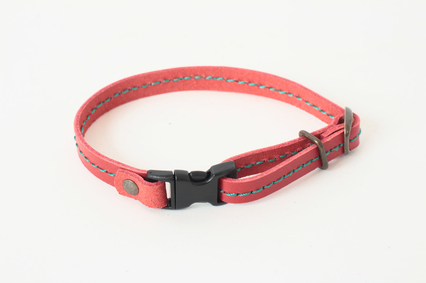 Japanese Genuine Leather Cat Collar Adjustable made in Japan