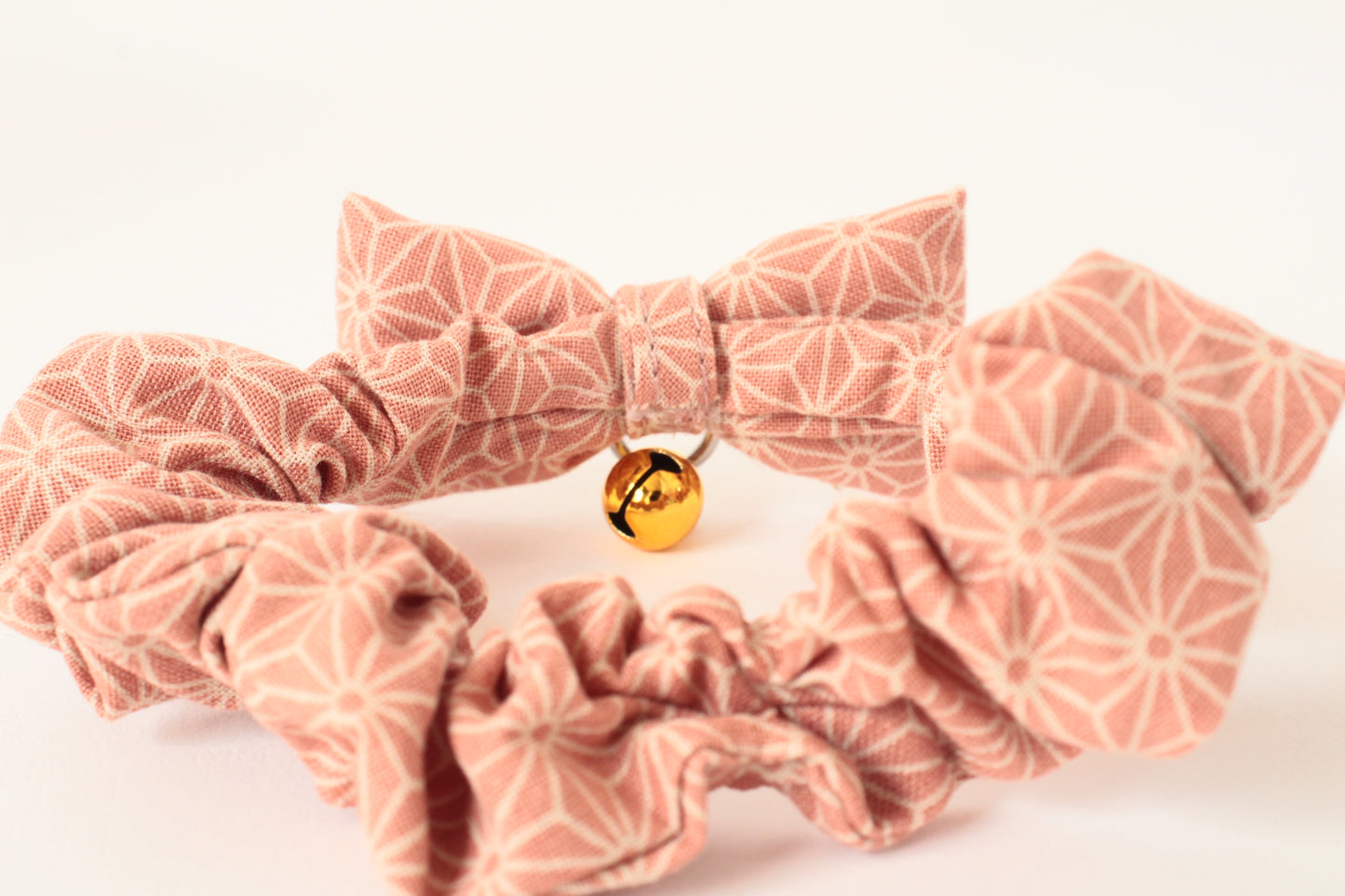 Cat Collar Japanese Elegant ChouChou Asanoha Flax-Leaf pattern Pink  w/ a Bell made in Japan