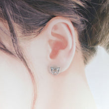 Cat Face-shaped Silver Frame with Crystal Glass Stud Earrings [made in Japan]