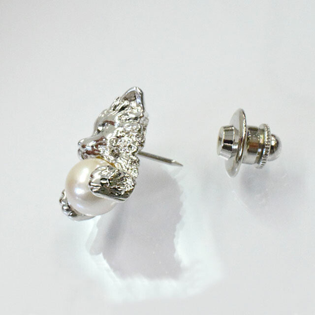 Cat-shaped Brooch with Natural Shell Pearl & Crystal Glass Silver with rhodium plating [made in Japan]