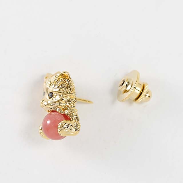 Cat-shaped Brooch with Natural  Inca Rose Stone & Crystal Glass Gold Plating [made in Japan]