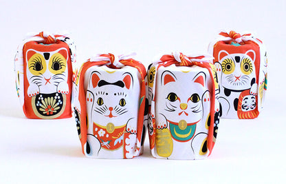 Japanese Furoshiki Wrapping Cloth – “Fuku Cochae” Maneki Neko (Beckoning Cat) Design