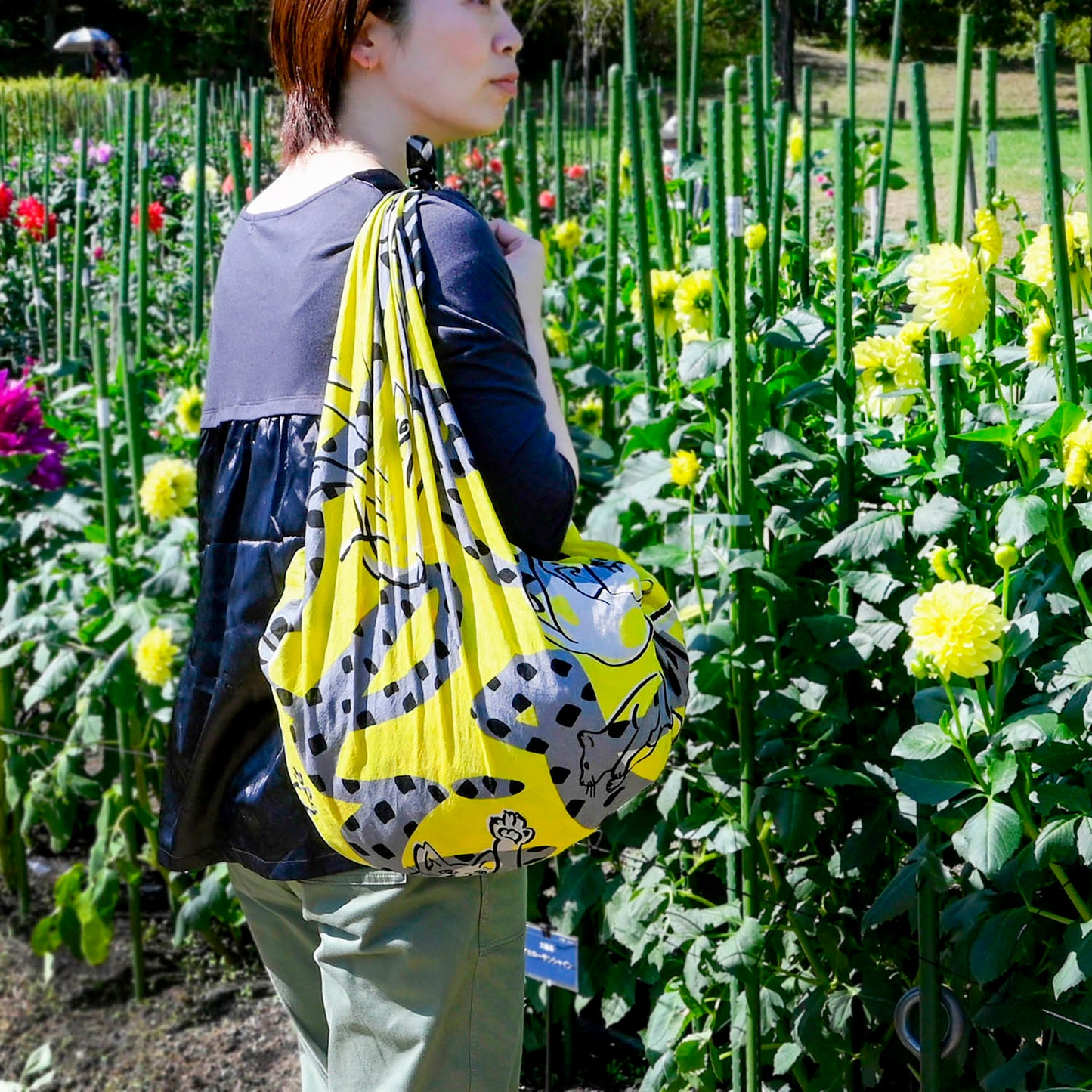 Japanese Cat Print Furoshiki Wrapping Cloth Large – Lien Yellow  38.2in