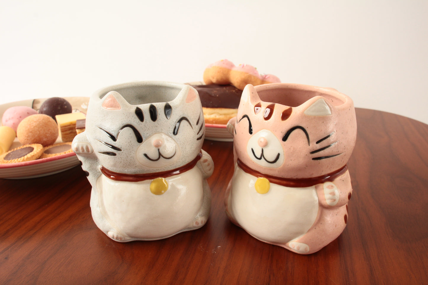 Mino ware Japanese Pottery Mug Cup Manekineko Cat Carnation Pink made in Japan