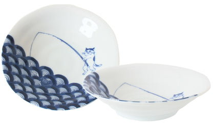 【2pcs set】Mino ware Japanese Ceramics Pair Round Plate 6.5in Japanese Cat Fishing Seigaiha pattern (set of two) made in Japan (Medium Deep)