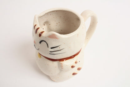 Mino ware Japanese Pottery Mug Cup Manekineko Cat Chiffon White made in Japan