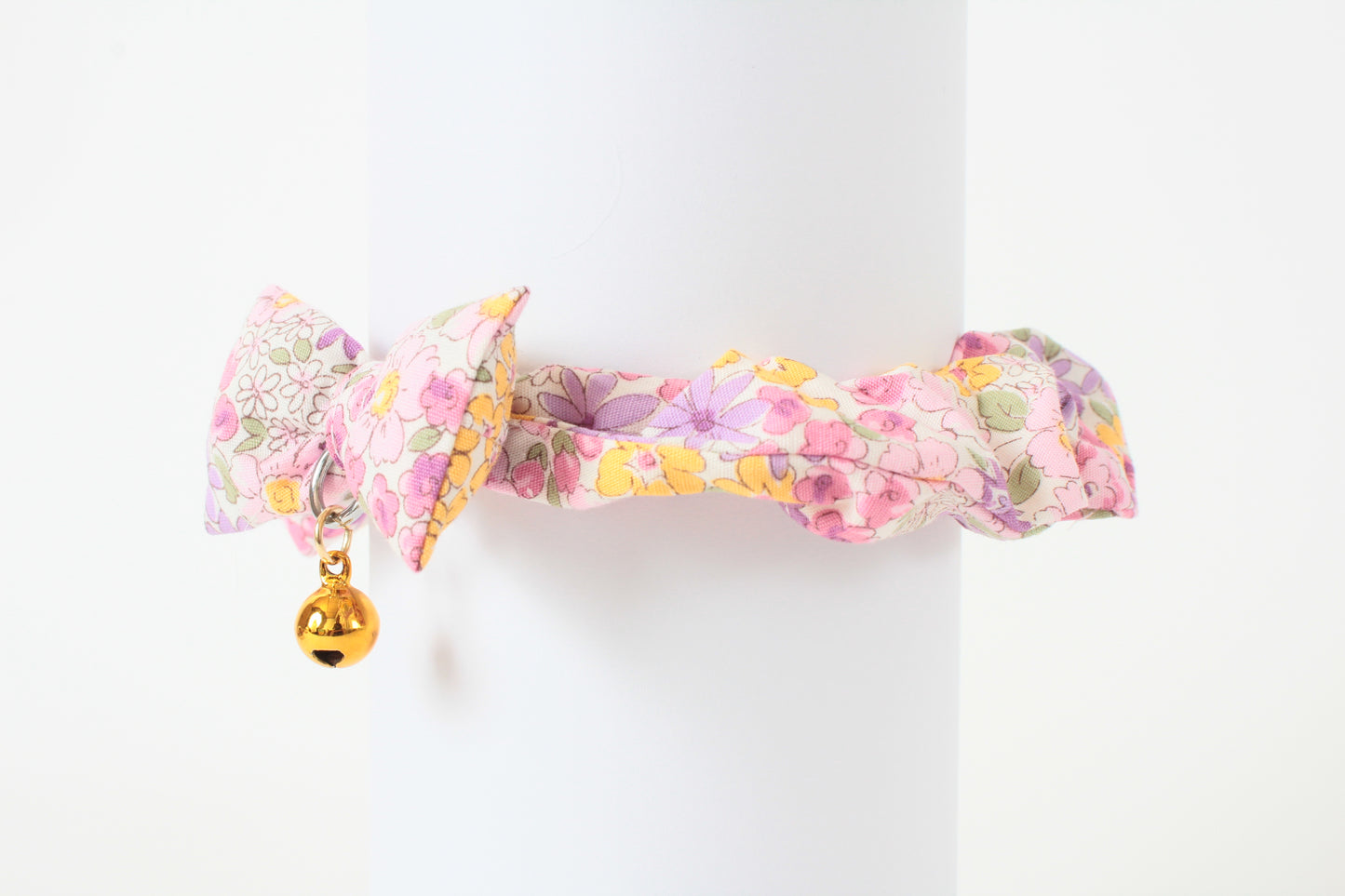 Cat Collar Japanese Elegant ChouChou Flower Pink Pattern w/ a Bell made in Japan