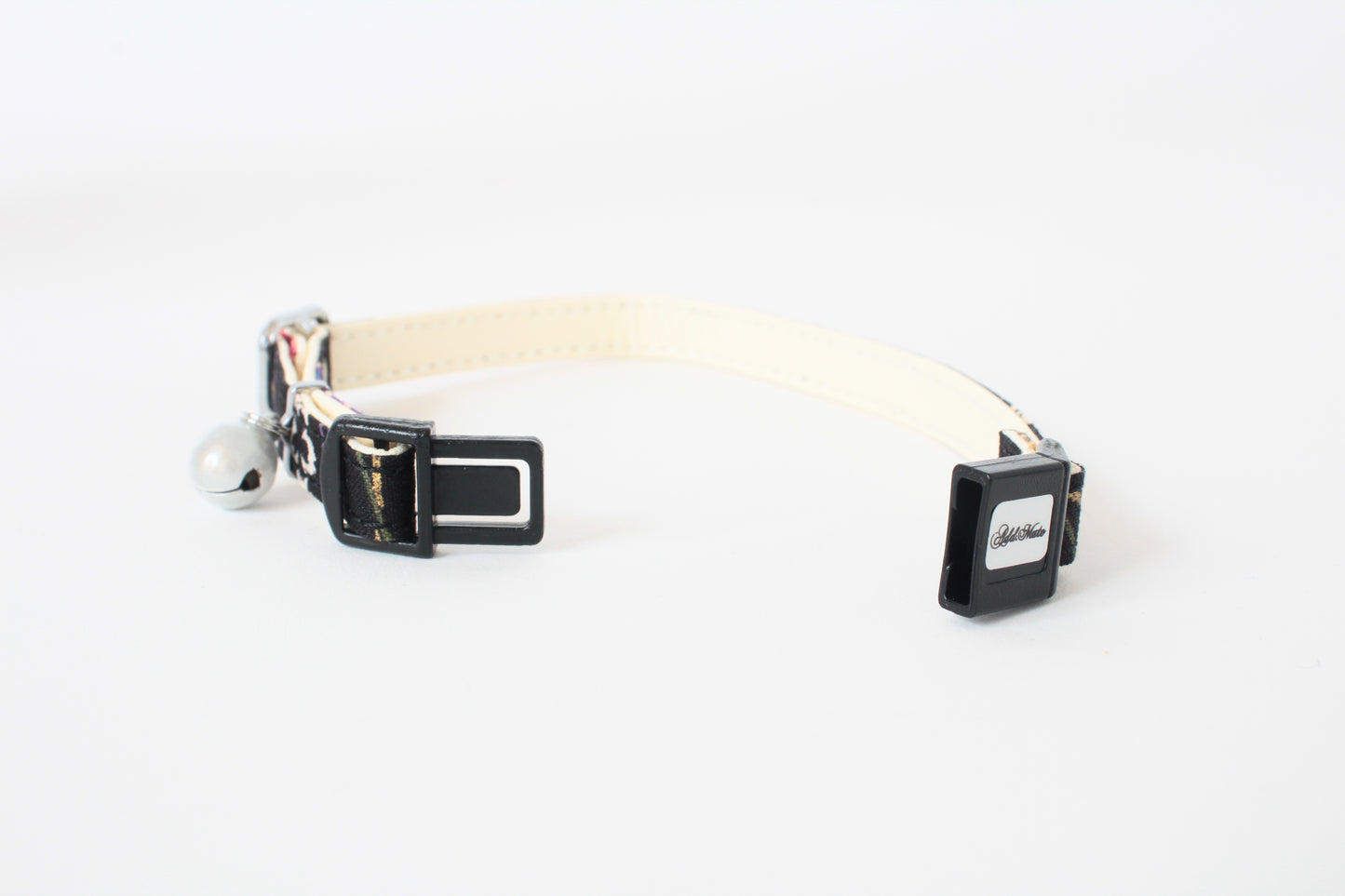 Cat Collar Japanese Sakura Cherry Blossom Pattern w/ a Bell Black, Breakaway buckle made in Japan