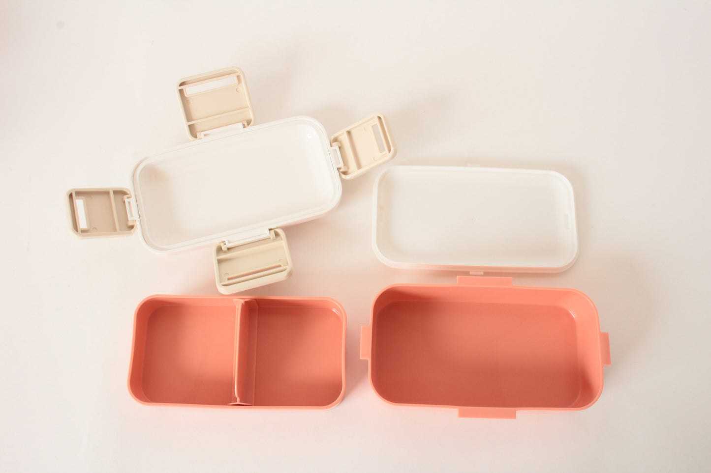 2-Tier Lunch Box, 4-side Lock Antibacterial Fluffy 20.3 fl oz (600 ml), w/ Cat Design Nekotto, Colorful, Made in Japan