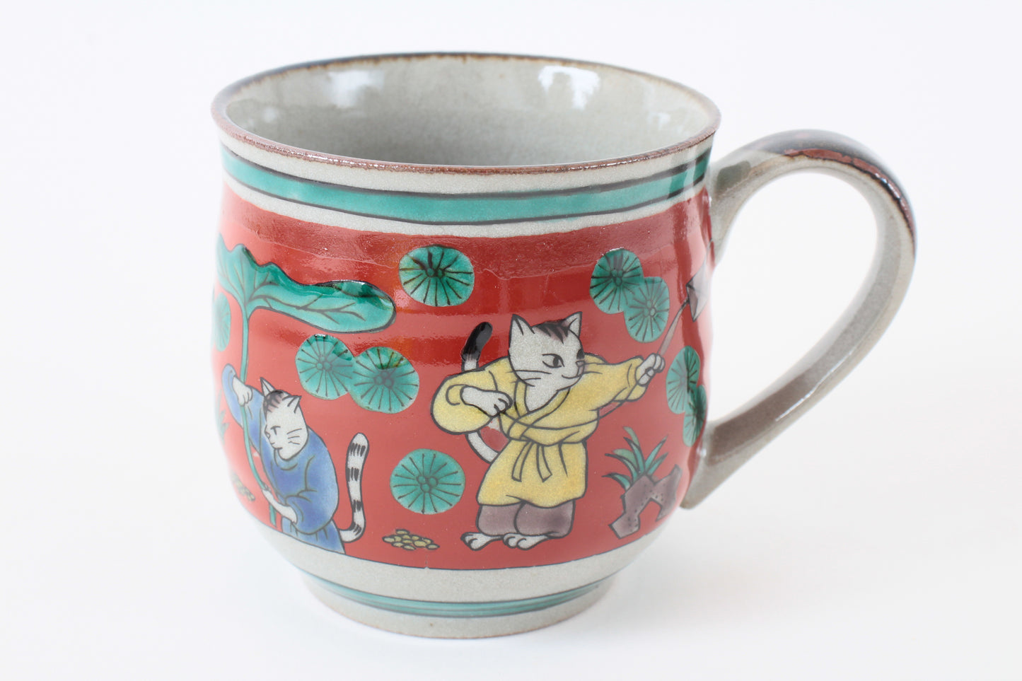 Kutani ware Japanese Pottery Mug Cup Cats in Japanese Clothes Burgundy Red made in Japan