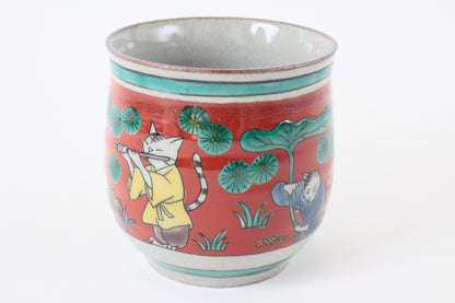 Kutani ware Japanese Pottery Mug Cup Cats in Japanese Clothes Burgundy Red made in Japan