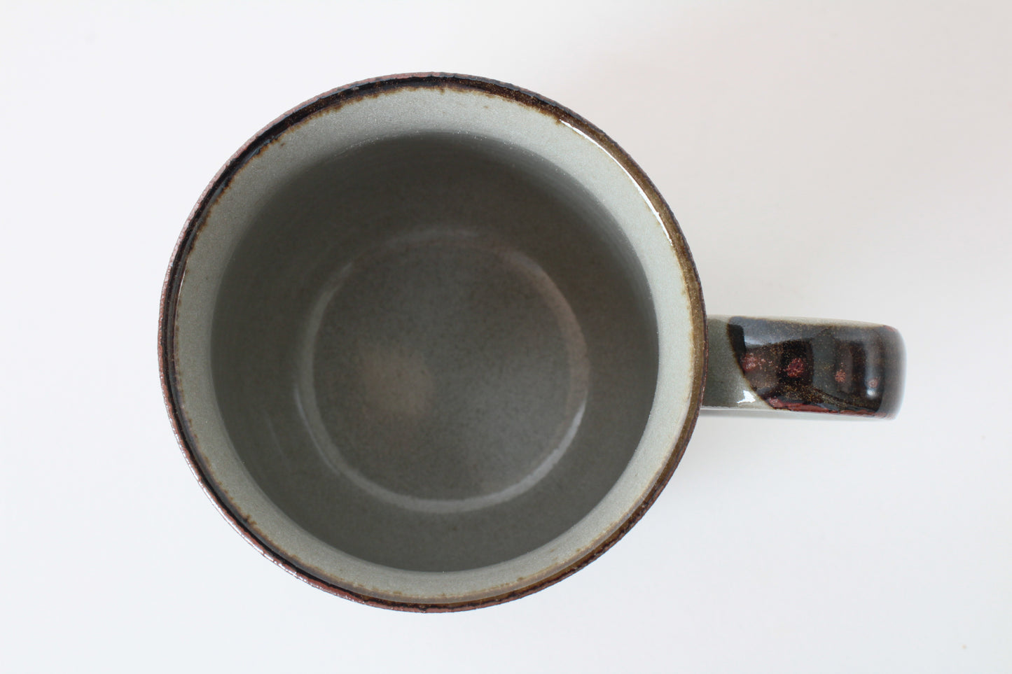 Kutani ware Japanese Pottery Mug Cup Cats in Japanese Clothes Burgundy Red made in Japan