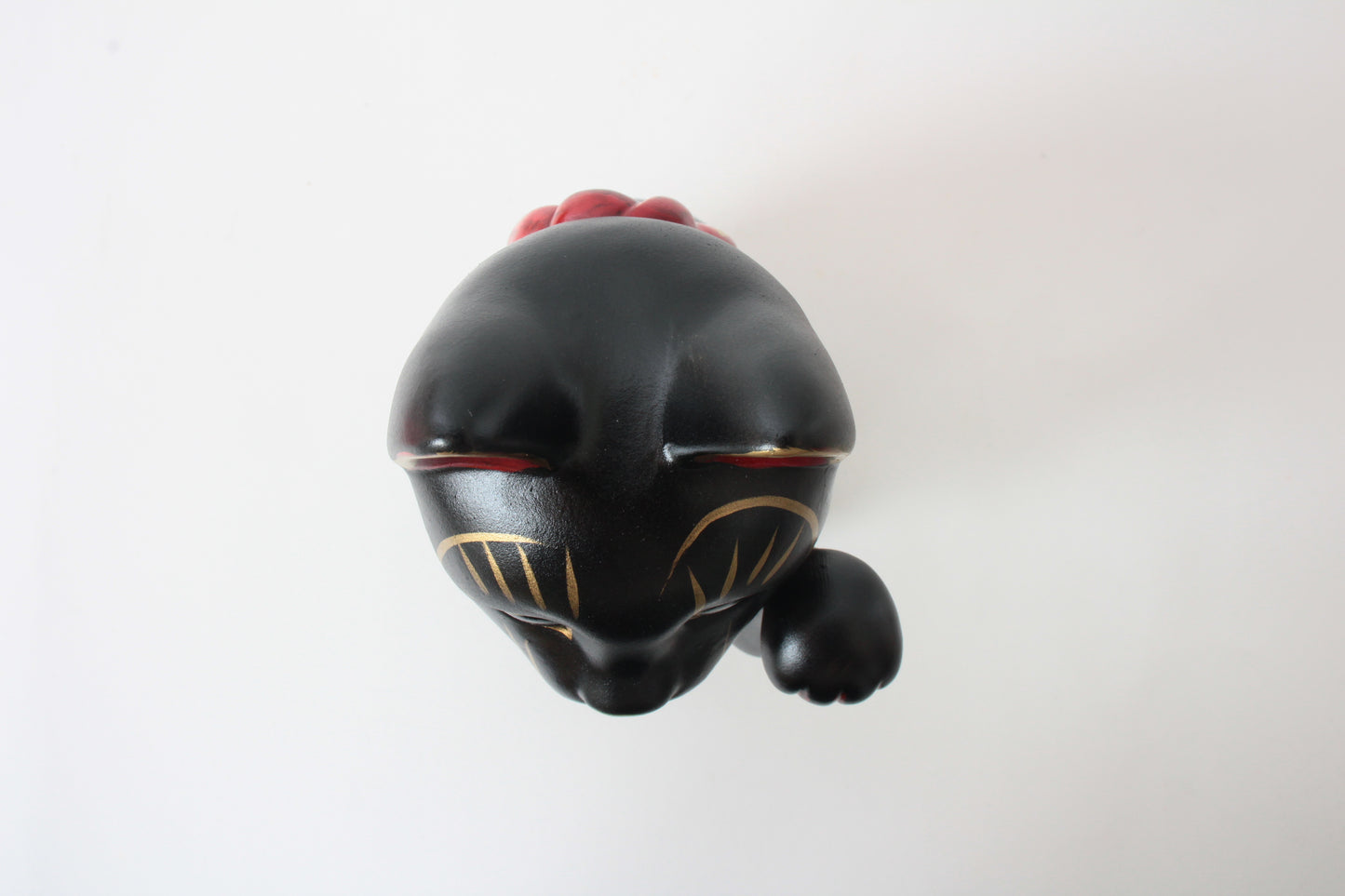 Seto ware Ceramics Manekineko Statue Beckoning Cat Black Cat with left paw raised Ancient Taisho Style 7.7in made in Japan