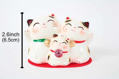 Seto ware Ceramics Manekineko Statue Beckoning Cat Smiling Cat Family White 2.6in made in Japan