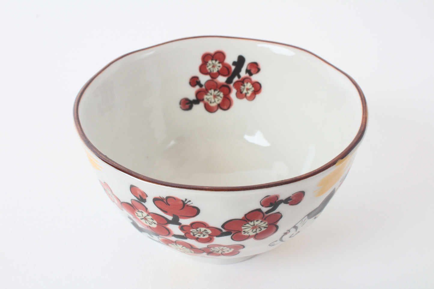 Mino ware Japanese Ceramics Hand-Drawn Rice Bowl Cat and Plum Flowers Red made in Japan