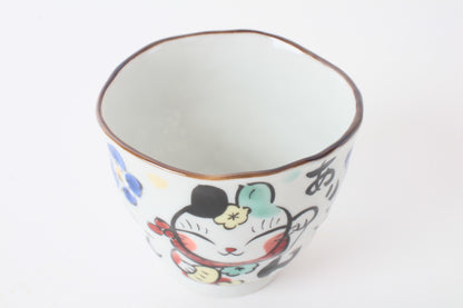 Mino ware Japanese Ceramic Hand-Drawn Yunomi Chawan Tea Cup Thanks Cat & Flowers Made in Japan