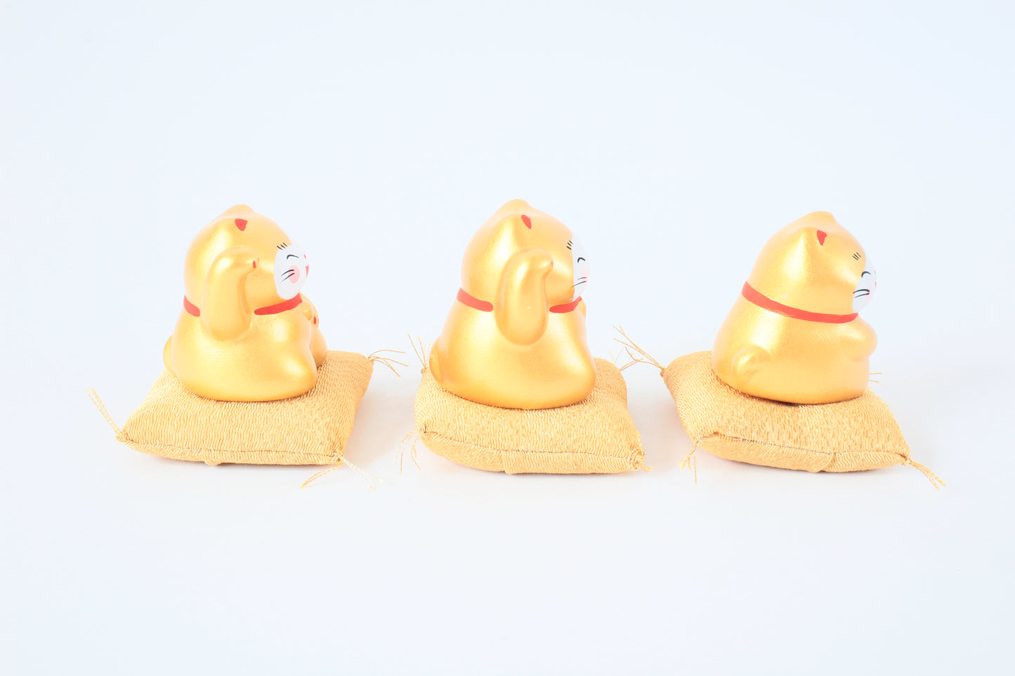 Yanakado Japanese Cat Mini Statue Figurine Golden Ultimate Lucky Beckoning Cat Trio 1.7in Hand-Drawn made in Tokyo Japan