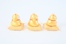 Yanakado Japanese Cat Mini Statue Figurine Golden Ultimate Lucky Beckoning Cat Trio 1.7in Hand-Drawn made in Tokyo Japan