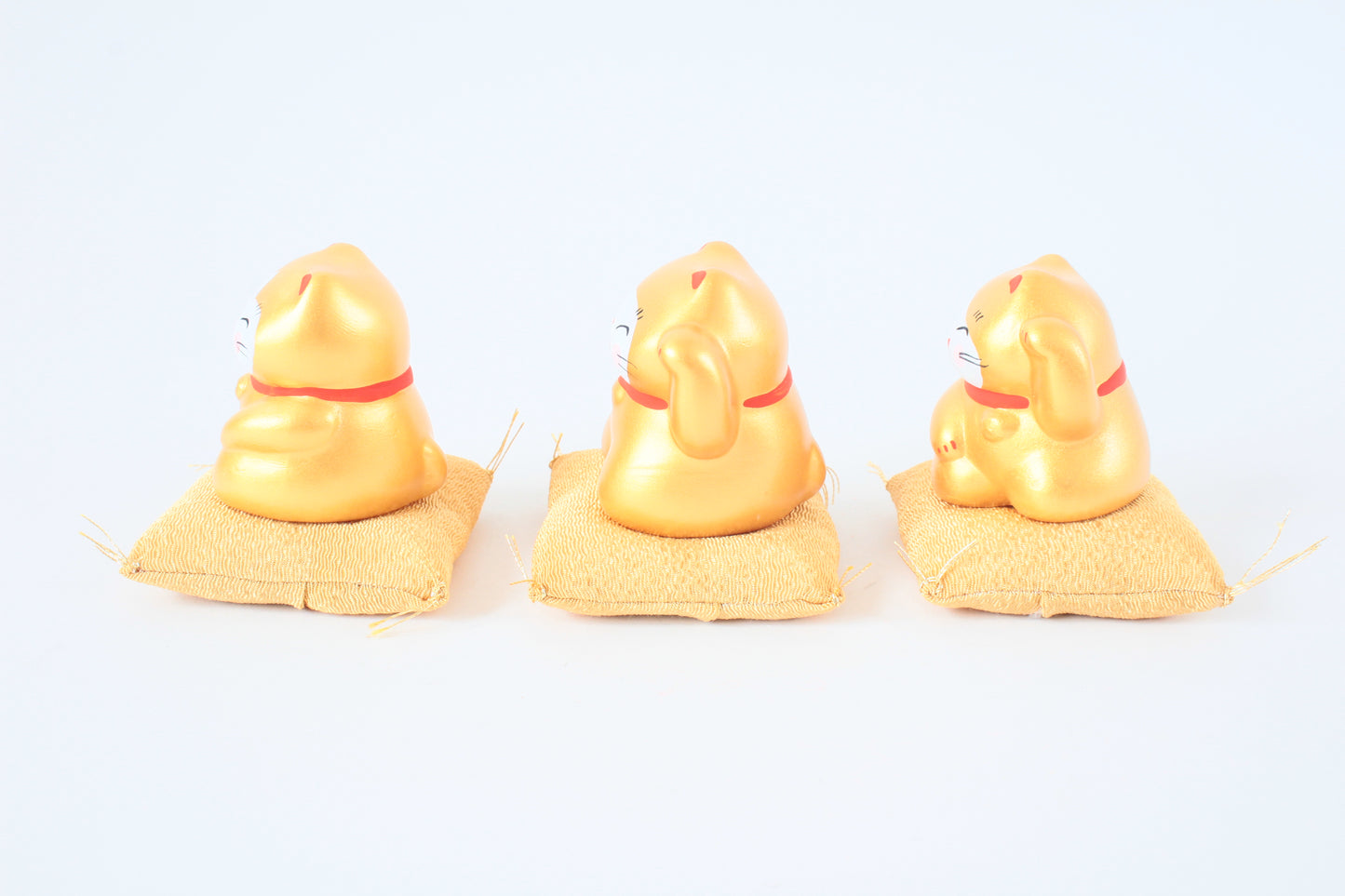 Yanakado Japanese Cat Mini Statue Figurine Golden Ultimate Lucky Beckoning Cat Trio 1.7in Hand-Drawn made in Tokyo Japan