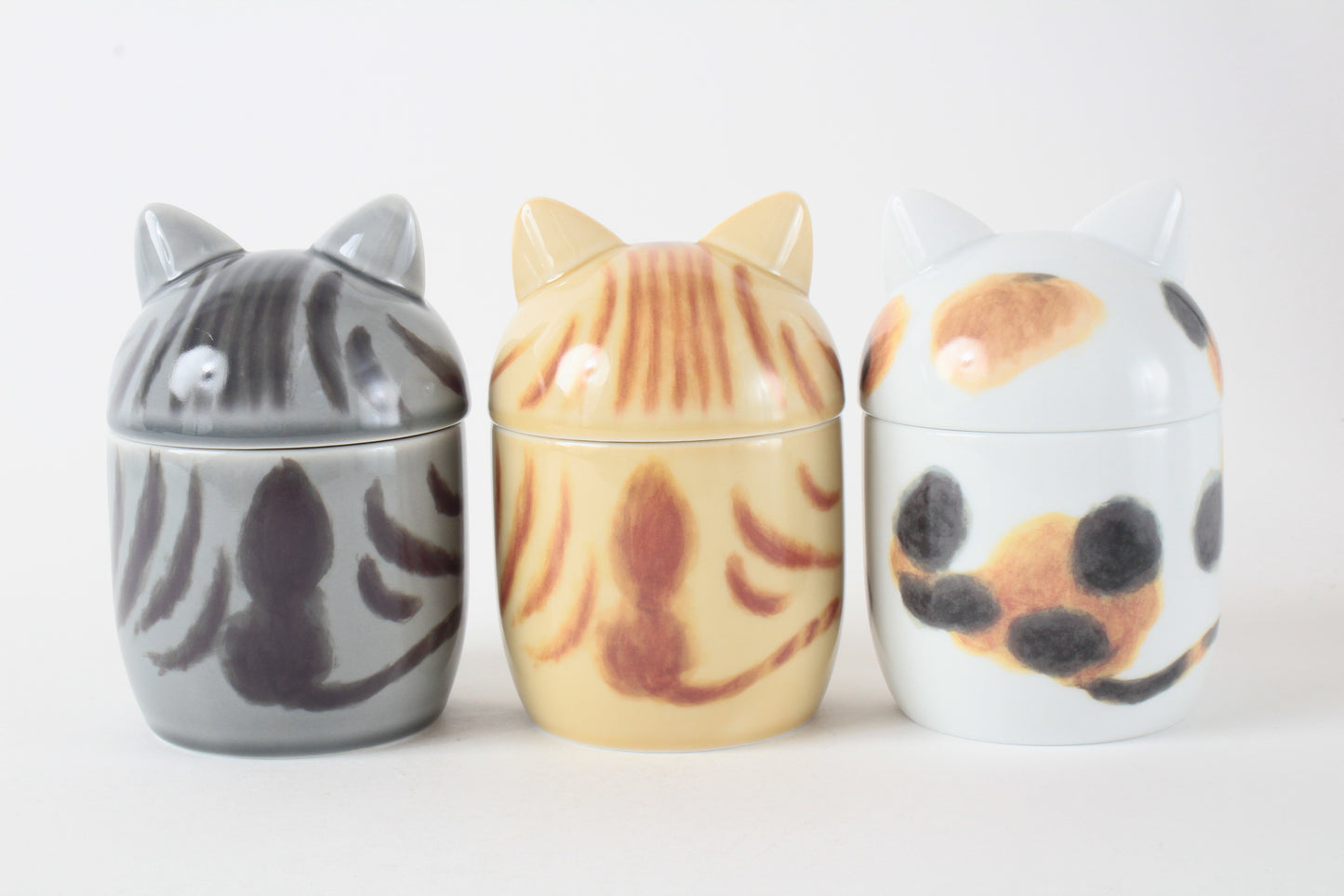 Mino ware Japanese Ceramic Lidded Pot Cat Pit (Large) Ginger Tabby Cat made in Japan