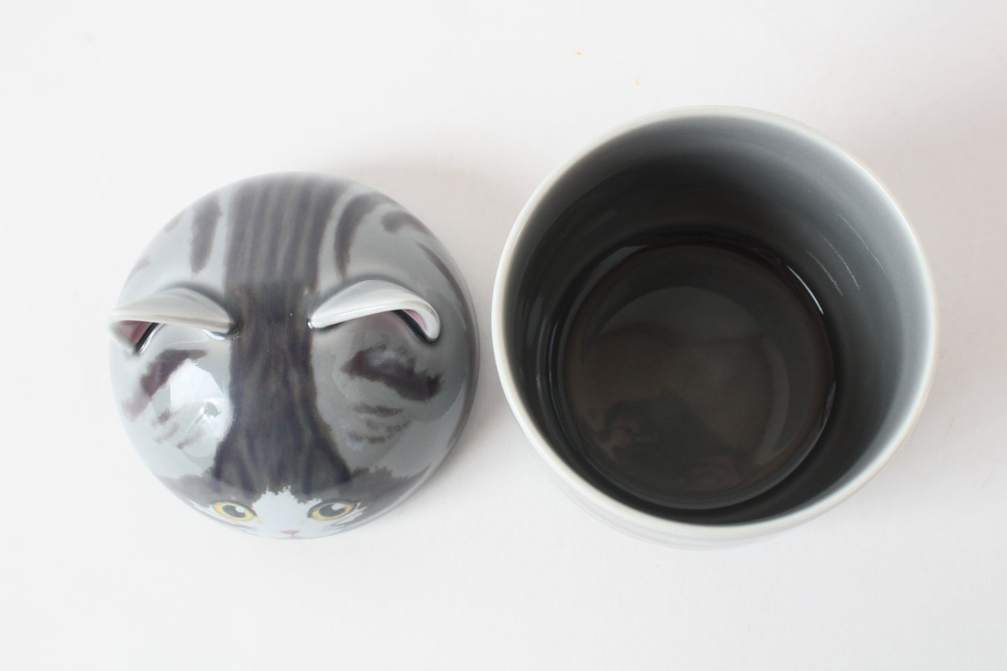 Mino ware Japanese Ceramic Lidded Pot Cat Pit (Large) Silver Tabby Cat made in Japan