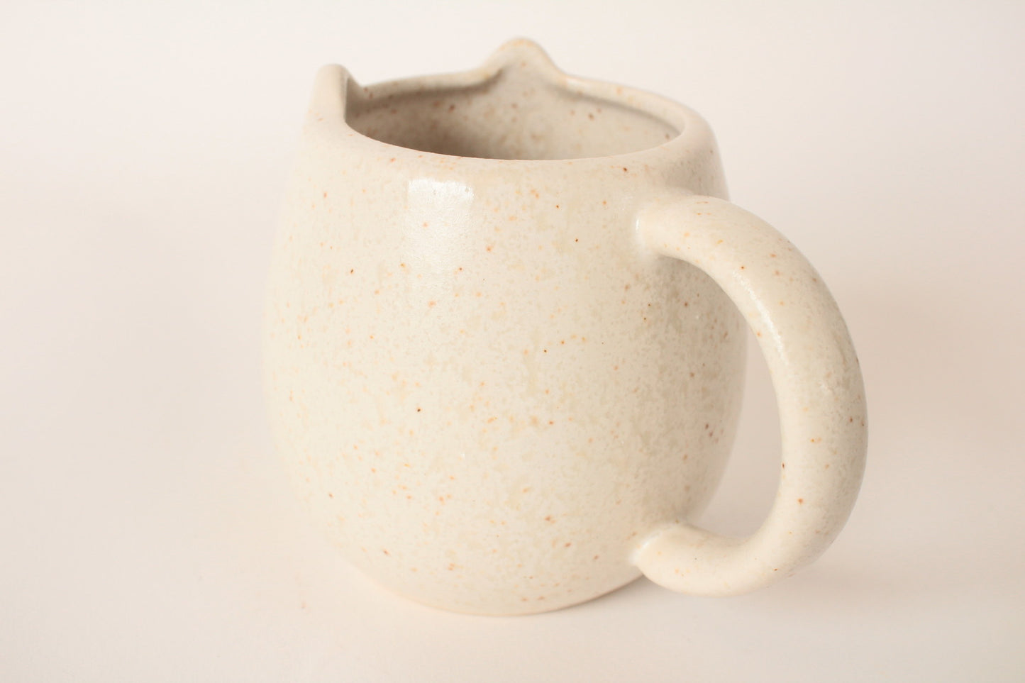 Mino ware Japanese Pottery Mug Cup Cat Daruma Chiffon White made in Japan