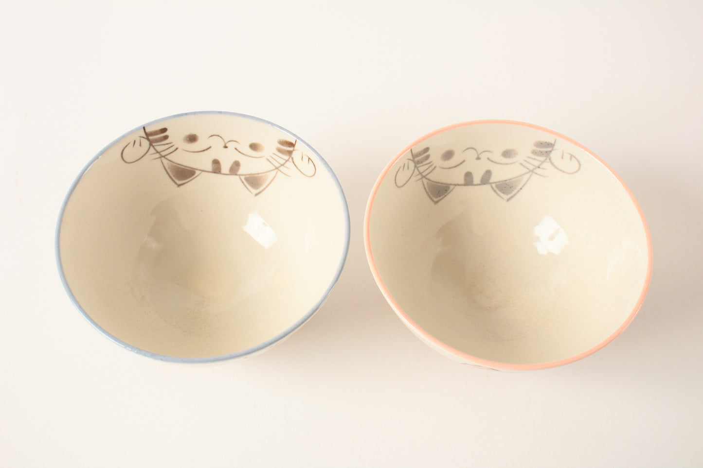 【2pcs set】Mino ware Japanese Ceramics Pair Rice Bowl Blue & Pink Smiling Cat made in Japan
