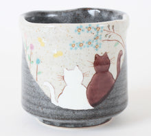 Kutani ware Japanese Ceramic Yunomi Chawan Tea Cup White and Brown Cats Made in Japan