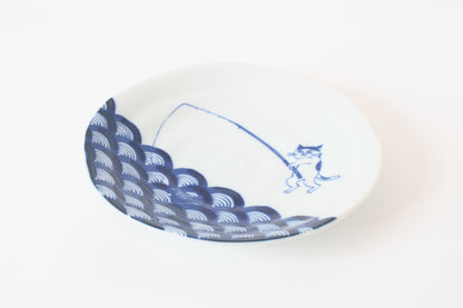 【2pcs set】Mino ware Japanese Ceramics Pair Round Plate 6.5in Japanese Cat Fishing Seigaiha pattern (set of two) made in Japan (Large Flat)