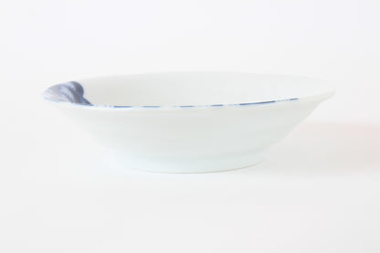 【2pcs set】Mino ware Japanese Ceramics Pair Round Plate 6.5in Japanese Cat Fishing Seigaiha pattern (set of two) made in Japan (Medium Deep)