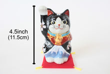 Kutani ware Ceramics Manekineko Statue Beckoning Cat Black Cat Mt. Fuji & Cherry Blossom 4.5in made in Japan