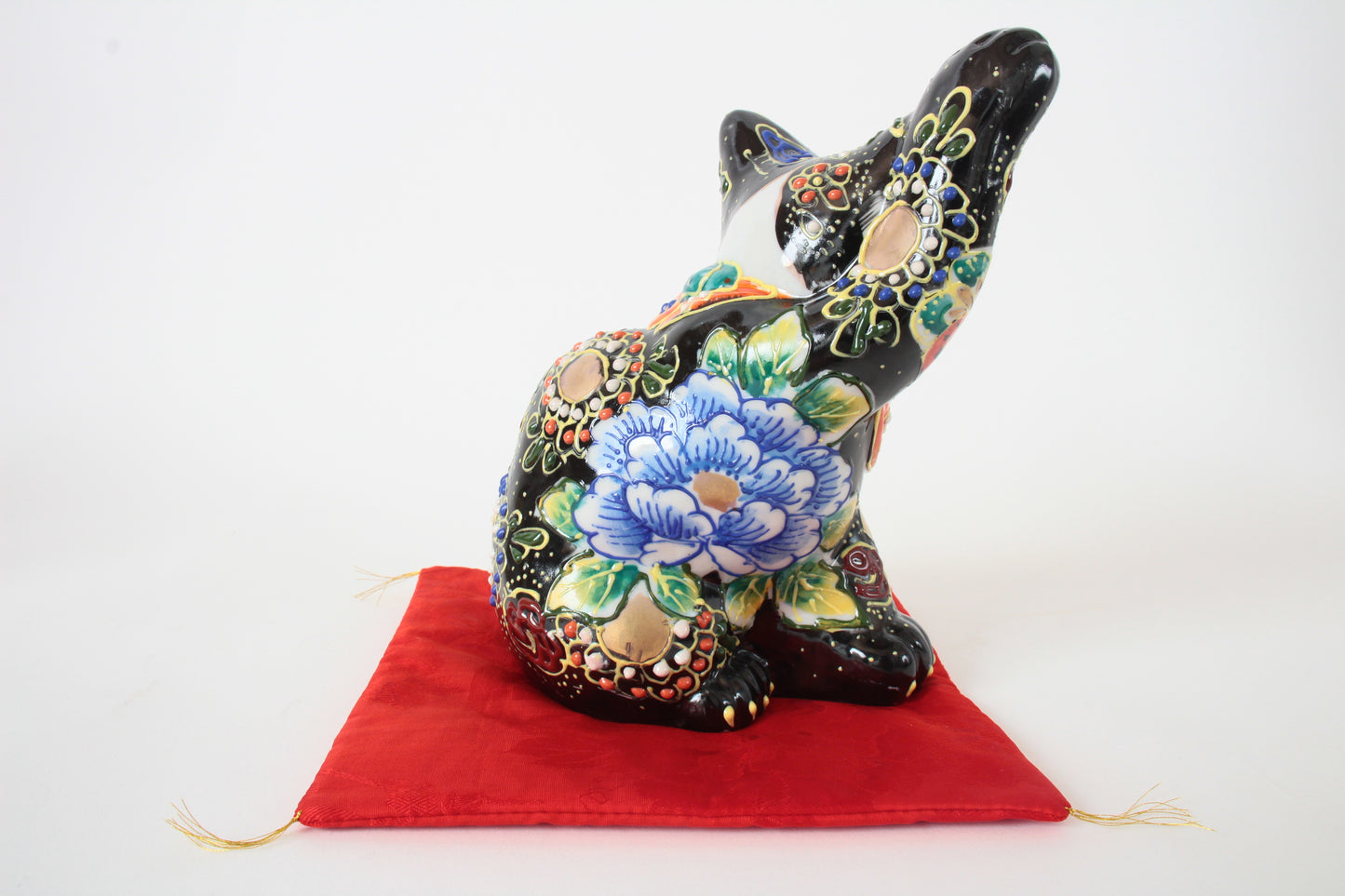 Kutani ware Ceramics Manekineko Statue Beckoning Cat Black Cat Butterfly & Flowers 6.6in Japan made