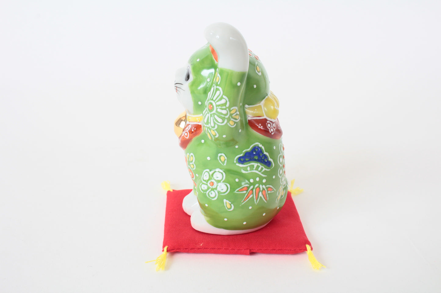Kutani ware Ceramics Manekineko Statue Beckoning Cat Green Flower Pattern 4.0in made in Japan