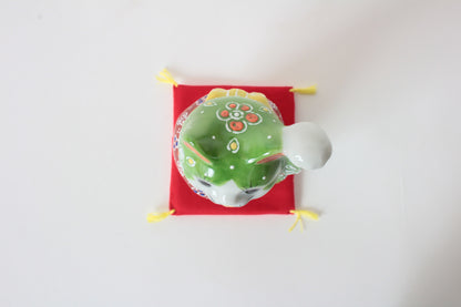 Kutani ware Ceramics Manekineko Statue Beckoning Cat Green Flower Pattern 4.0in made in Japan
